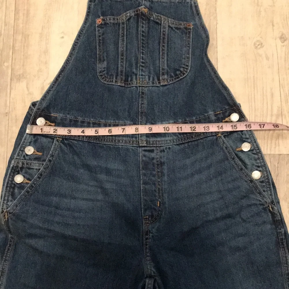 Old Navy Slouchy Straight Denim Overalls - Picture 5 of 7